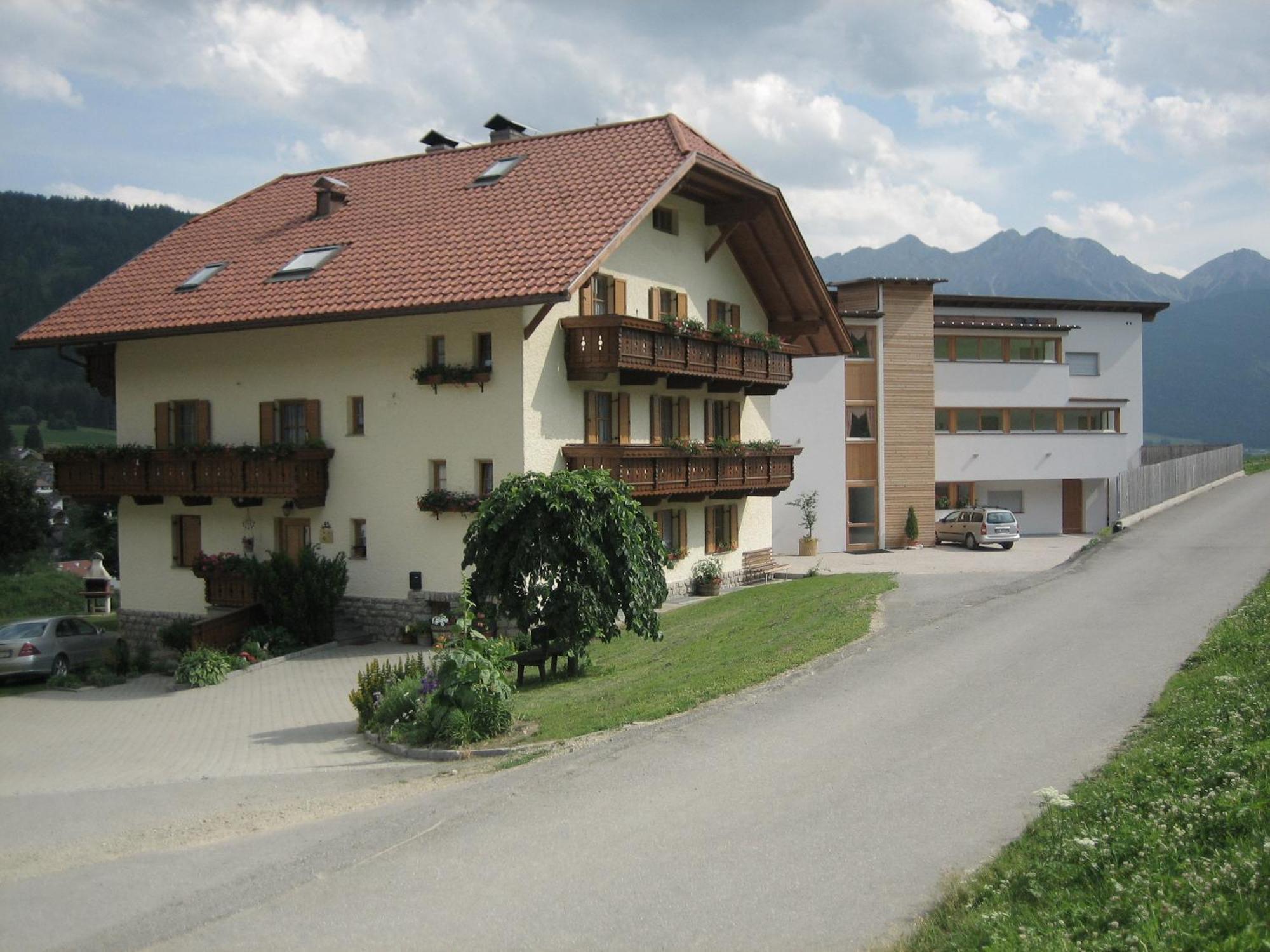 Garni - Appartement Neumairhof Rasun di Sopra Eksteriør bilde